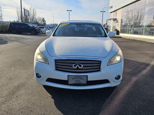 2011 INFINITI M37x Base