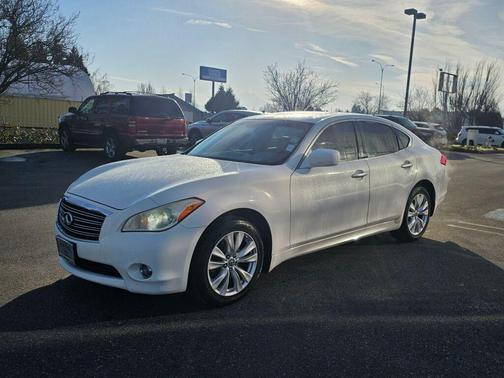 2011 INFINITI M37x Base