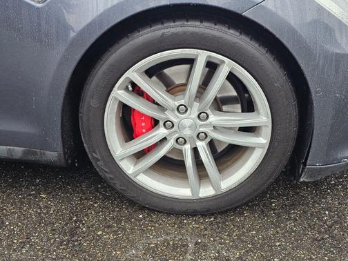 2015 Tesla Model S P85D