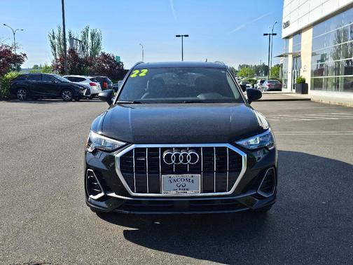 Mythos Black Metallic 2022 Audi Q3 45 S line Premium