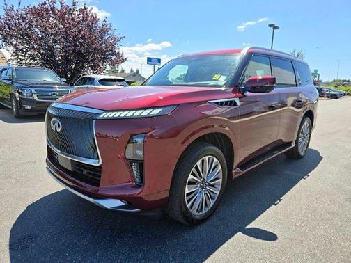 2025 INFINITI QX80 Luxe