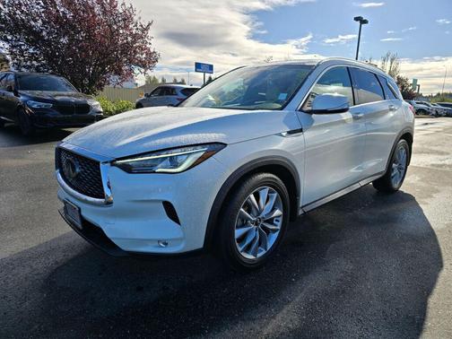 2022 INFINITI QX50 Luxe