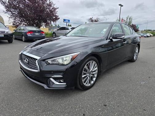 2022 INFINITI Q50 LUXE