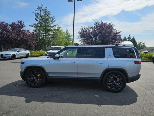 2023 Rivian R1S Adventure Quad Motor Large Pack