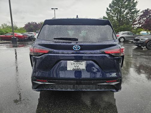 Blue 2022 Toyota Sienna