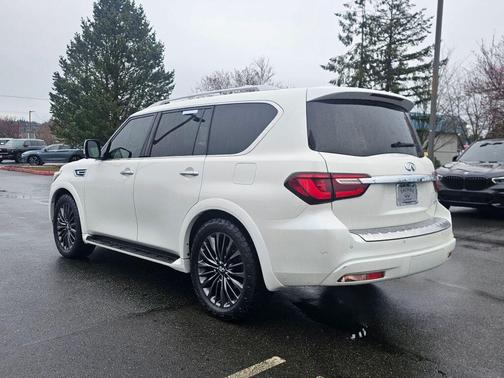 2022 INFINITI QX80 SENSORY