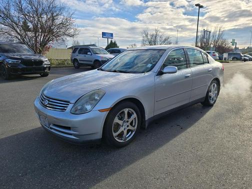 2004 INFINITI G35 Base