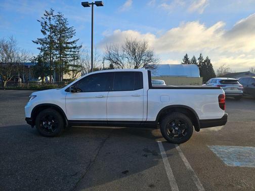 2025 Honda Ridgeline Black Edition