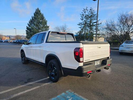 2025 Honda Ridgeline Black Edition