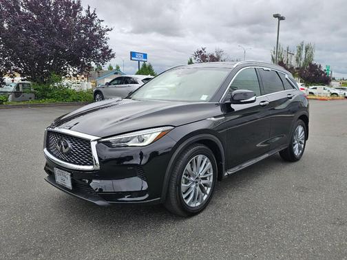 Black Obsidian 2024 INFINITI QX50 Luxe