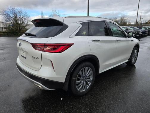 2025 INFINITI QX50 Luxe