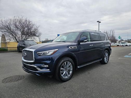 2024 INFINITI QX80 Luxe