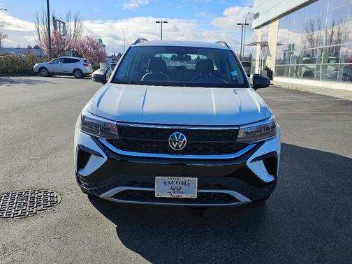 Pure White 2022 Volkswagen Taos 1.5T S