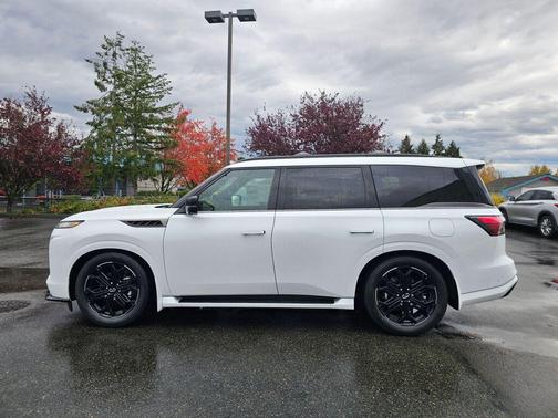 2026 INFINITI QX80 SPORT