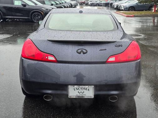 2014 INFINITI Q60 Base