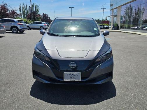 Gun Metallic 2024 Nissan Leaf S
