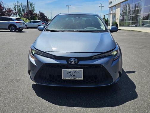 CELESTITE 2022 Toyota Corolla Hybrid LE