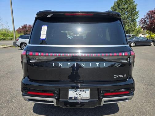2025 INFINITI QX80 PURE