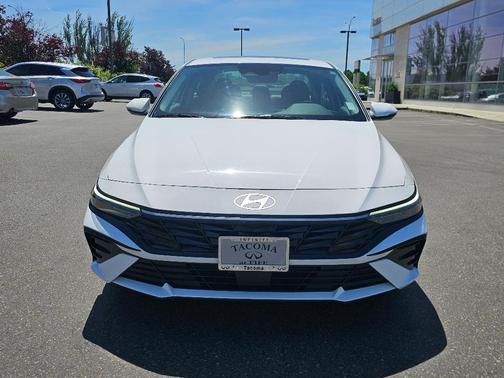 White 2025 Hyundai ELANTRA Limited