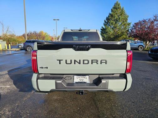 2024 Toyota Tundra Platinum