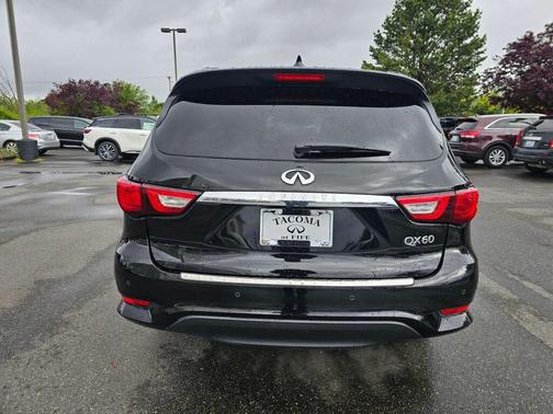 2017 INFINITI QX60 Base