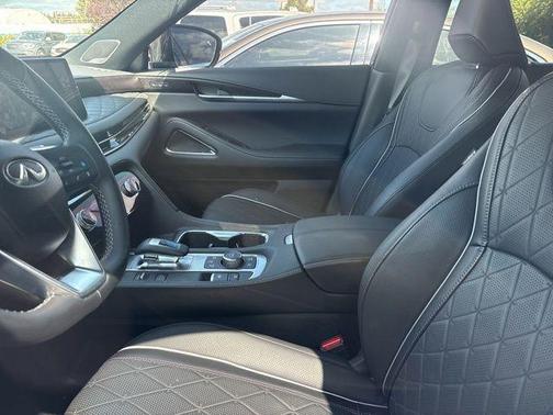 Mineral Black 2024 INFINITI QX60 AUTOGRAPH