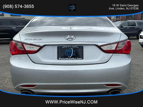 2011 Hyundai SONATA SE