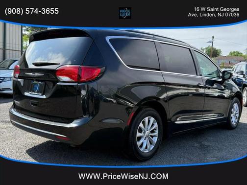 2018 Chrysler Pacifica Touring-L