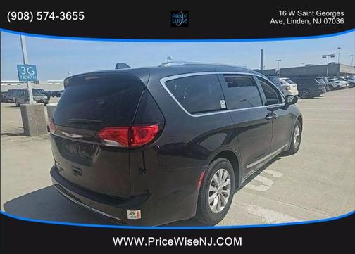 2018 Chrysler Pacifica Touring-L