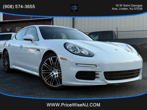 2016 Porsche Panamera 4