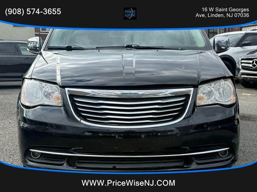 2016 Chrysler Town & Country Touring-L
