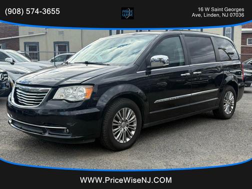 2016 Chrysler Town & Country Touring-L