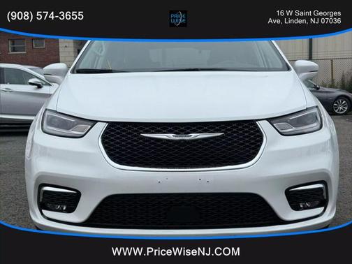 2022 Chrysler Pacifica Touring L