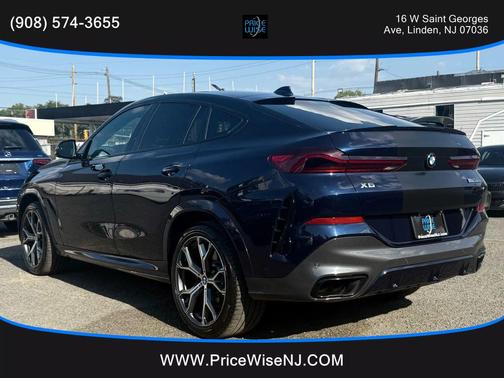 2021 BMW X6 M50i