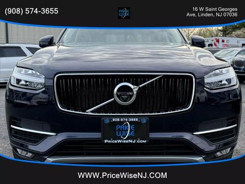 2016 Volvo XC90 T6 Momentum
