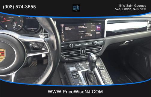 2019 Porsche Macan Sport Utility 4D