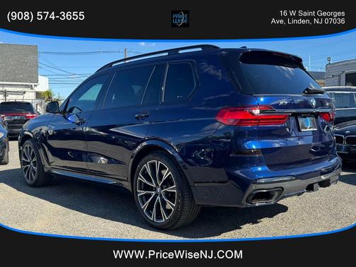 2021 BMW X7 M50i