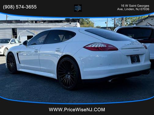 2013 Porsche Panamera 4