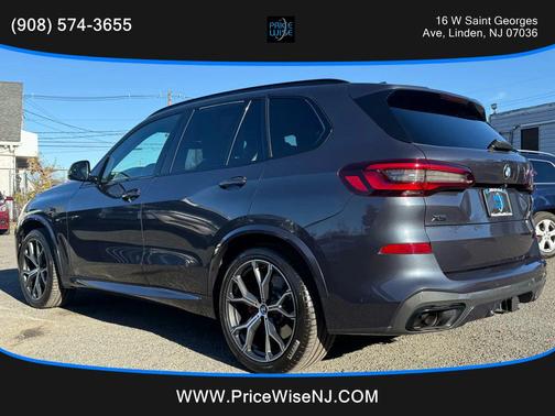 2021 BMW X5 M50i