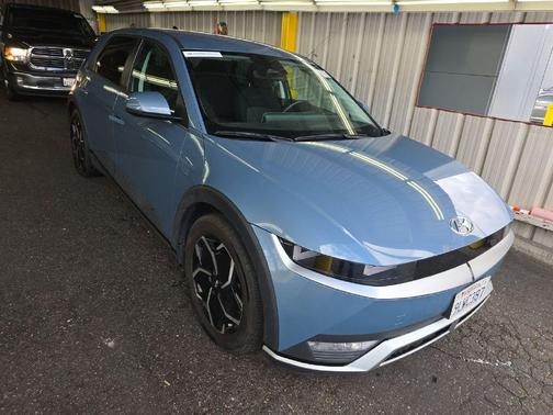 Lucid Blue 2024 Hyundai IONIQ 5 SE