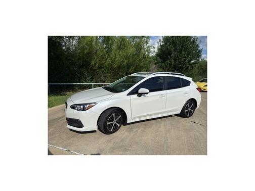 Crystal White Pearl 2023 Subaru Impreza Premium