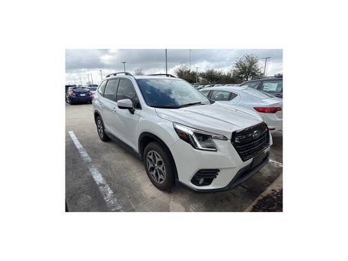 2023 Subaru Forester Premium