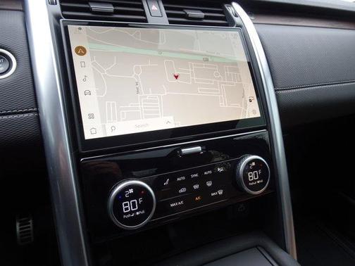 2024 Land Rover Discovery P300 Dynamic SE