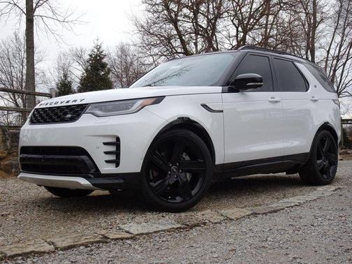 2024 Land Rover Discovery P300 Dynamic SE