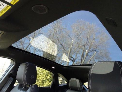 2024 Jaguar E-PACE P250 R-Dynamic SE