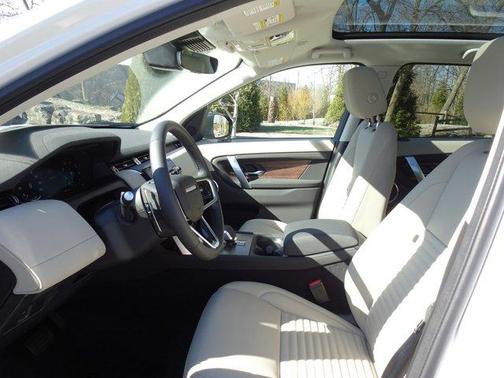 2025 Land Rover Discovery Sport S