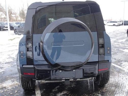 2026 Land Rover Defender 110 S