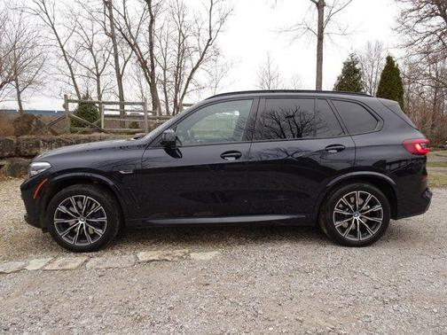 2022 BMW X5 PHEV xDrive45e