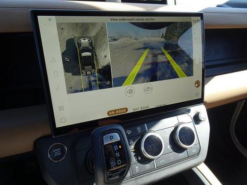 2026 Land Rover Defender P400 X-Dynamic SE