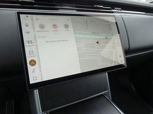 2025 Land Rover Range Rover P530 SE 7 Seat